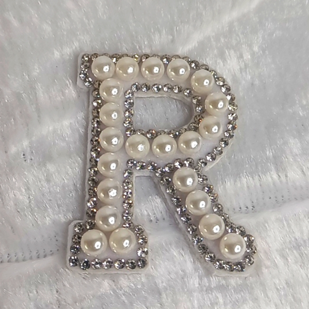Handmade Pearly White Beaded Initial Brooch - Picture 7 of 9